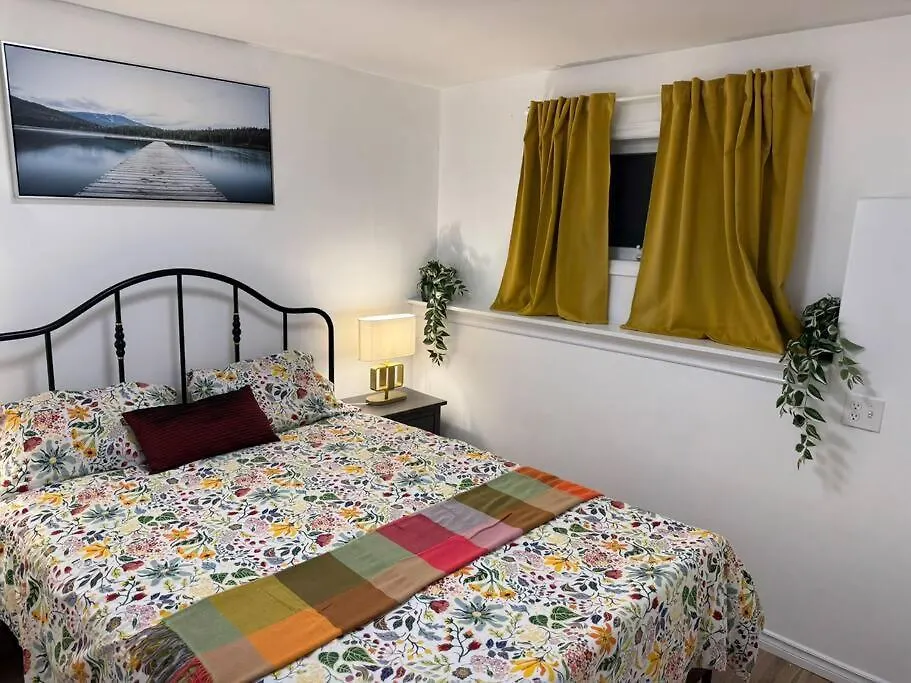 Cozy 2-Bedrooms Suit Halifax