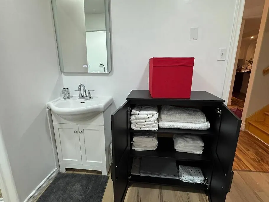 Cozy 2-Bedrooms Suit Halifax 0*,  Canada