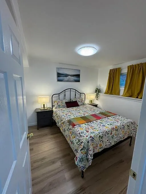 Cozy 2-Bedrooms Suit Halifax Apartment